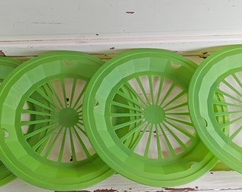 Vintage Green Plastic Paper Plate Holders | Retro Picnic Supplies