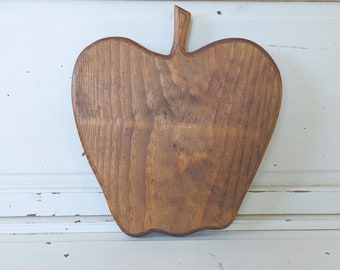 Vintage Apple Cutting Board | Rustic Farmhouse Kitchen Decor
