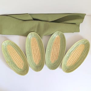 Vintage Corn Holder Handmade Ceramic Corn Dish Set of Four Corn on the Cob Serving Tray Unique Farmhouse Dinnerware Set