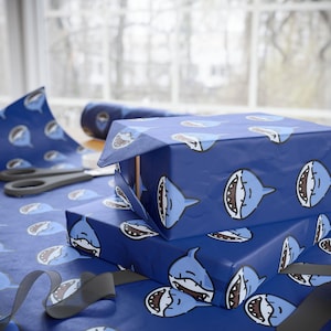 Carta da regalo a forma di squalo, set di carta da regalo, articoli per feste di compleanno per bambini, carta da scrapbooking a tema oceano, design di graziose creature marine, carta da regalo