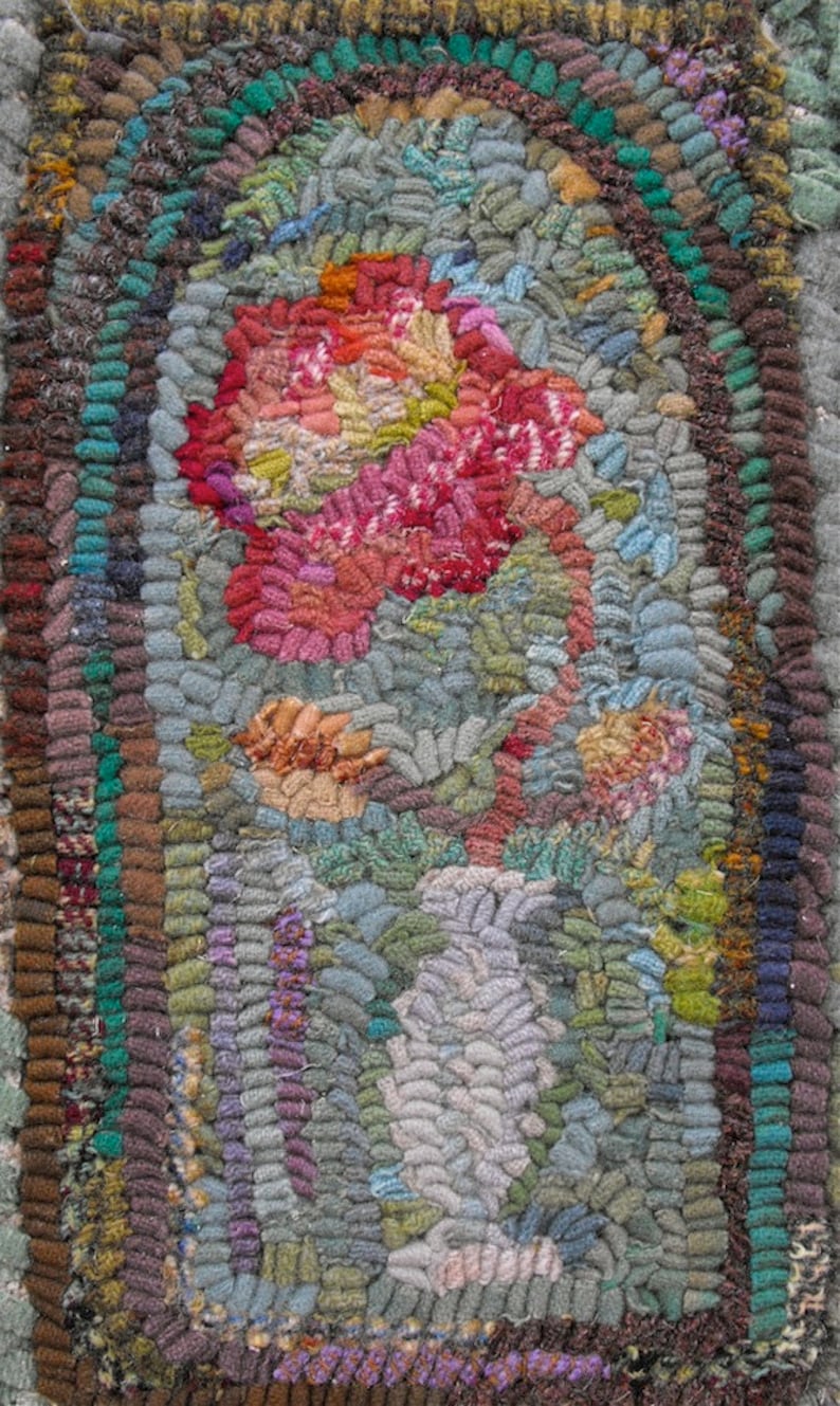 Karen Kahle's rug hooking and punchneedle embroidery PDF//Hotnail Vase image 2