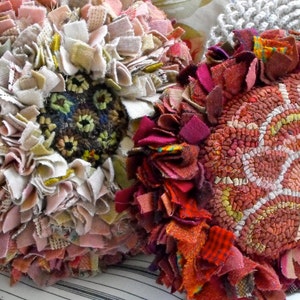 Flower Pillows PDF Patterns for rug hooking with prodding