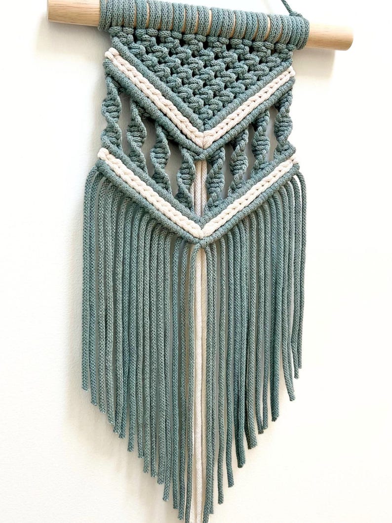 Macrame DIY Kit: Beginner Geometric Wall Hanging With Images (PDF ...