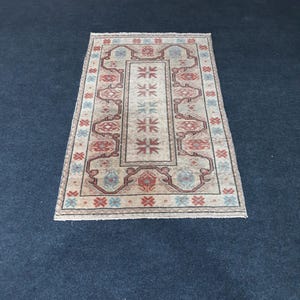 Vintage Oushak Wool Rug (2.6x4.0 Ft)