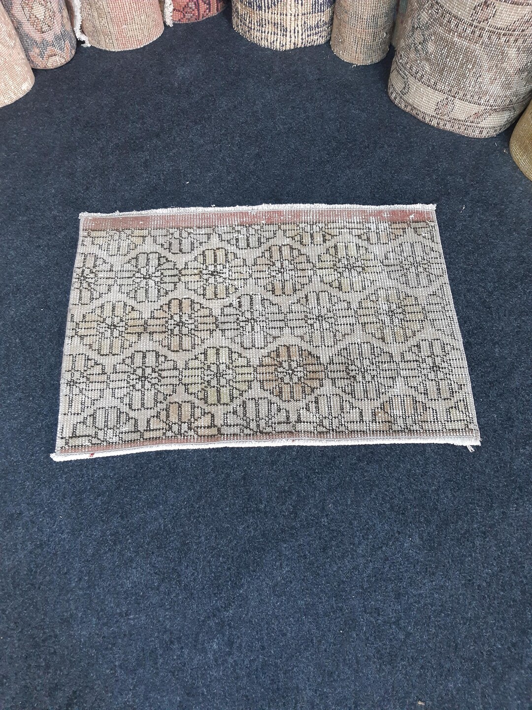 2x2 Small Vintage Turkish Wool Rug, Neutral Area Rug, 1.6x2.2 Ft - Etsy