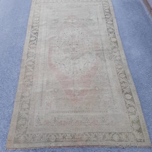 Vintage Turkish Oushak Rug: Soft Wool Anatolian Carpet (4.6x7.10 Ft)
