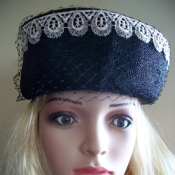 1950s Woman's Hat - Black Linen Pillbox with Lace 