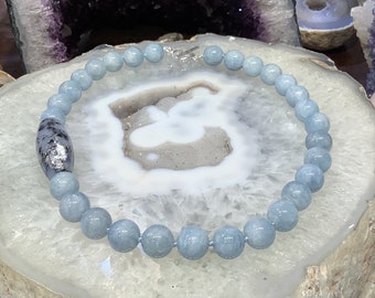 Beautiful Aquamarine & dendrite agate gemstone necklace