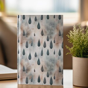 Akwarelowy notatnik w twardej oprawie Raindrop. Notatnik Raindrop. Prezenty dla miłośników natury. Dziennik ogrodniczy. Pomysł na prezent ogrodniczy. Notatniki. Dzienniki.