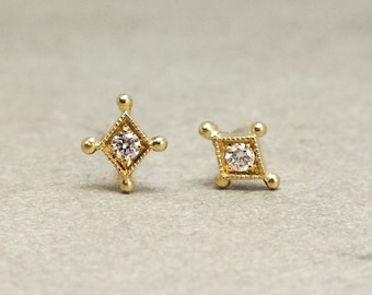 Tiny diamond Star stud earrings, North Star earrings, 18k solid gold studs, diamond studs, celestial earrings, tiny starburst stud