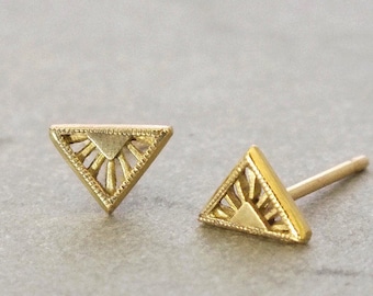 Tiny 18k gold stud earrings, Art Deco stud earrings, tiny solid gold studs, triangle studs, tiny rose gold studs, dainty studs, Art Deco