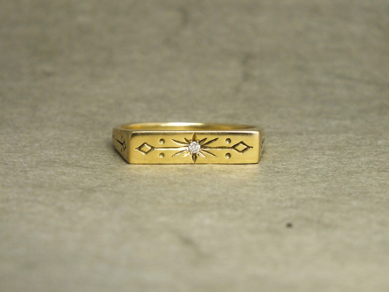 Signum diamond ring, 18k gold signet ring, intaglio ring, celestial ring, diamond signet ring, starburst diamond ring, engraved signet image 7