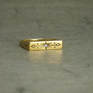 Signum diamond ring, 18k gold signet ring, intaglio ring, celestial ring, diamond signet ring, starburst diamond ring, engraved signet image 9