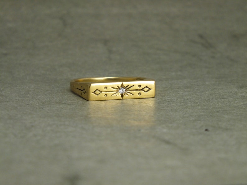 Signum diamond ring, 18k gold signet ring, intaglio ring, celestial ring, diamond signet ring, starburst diamond ring, engraved signet image 9