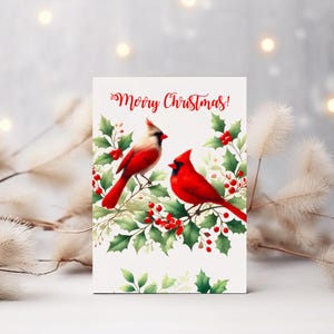 Cartão de Natal Vintage Cardinal – Saudação Elegante para Imprimir com Holly & Berries | Cartão Festivo Inspirado na Natureza para Alegria de Natal, JPEG