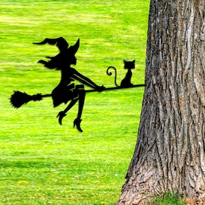 Witch on Broom with Black Cat Metal Tree Stake ,Witch Garden Stake, Witch Lovers Gift, Witch Halloween Sign, Flying Witch, Halloween Stake