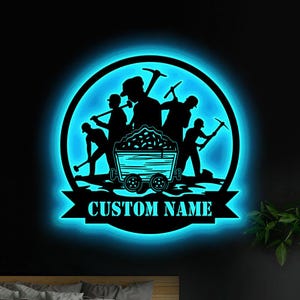 Personalisierte Kohle Mine Metall Wand Kunst LED-Licht Benutzerdefinierte Bergmann Namen Zeichen Wohnkultur Mine Mann Höhle Dekoration Geburtstag Geschenk Housewarming Geschenk