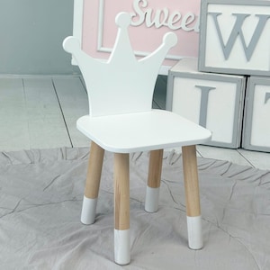 Kids White Crown Chair Wooden Toddler Chair for Nursery Baby Stool 1st Birthday Gift Children&#39;s Chairs for Girl&#39;s Bedroom Gifts for Kids