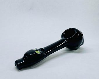 Ceramic skull pipe