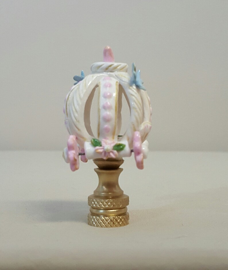 Enchanted..Princess Carriage Lamp Finial