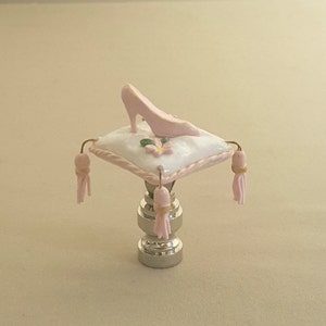 Princess Slipper Lamp Finial