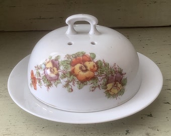 Have You Seen the Muffin Man - Early 1900's Muffin Dish With Lid - Victorian/Edwardian Tableware