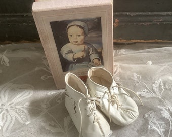Put Your Best Foot Forward - Babies French Leather Booties in Box - White Cut Out Babies Shoes