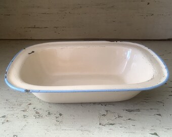 Patty Pie - Cream & Blue Enamel Pie Dish - 1960's ~Cookware/Kitchenalia - Cookery/Baking