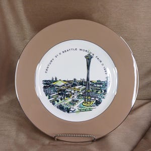 Vintage Century 21 Seattle World&#39;s Fair 1962, by Frederick & Nelson, 10 3/4 inch