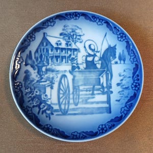 Vintage 1990 "The American Mother's Day Plate", "Southern Belle", Porcelain Plate made by Royal Copenhagen and Hand Painted by RS