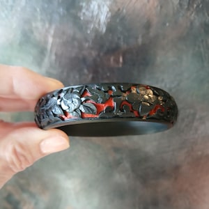 Vintage Black and Red Chinese Floral Art Deco Carved Cinnabar Bracelet, 2.5 wide and size 8.04 inches
