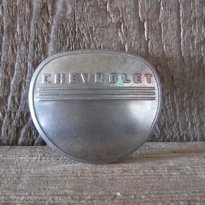 Vintage Chevrolet Pickup Horn Button Item No. 884 image 2