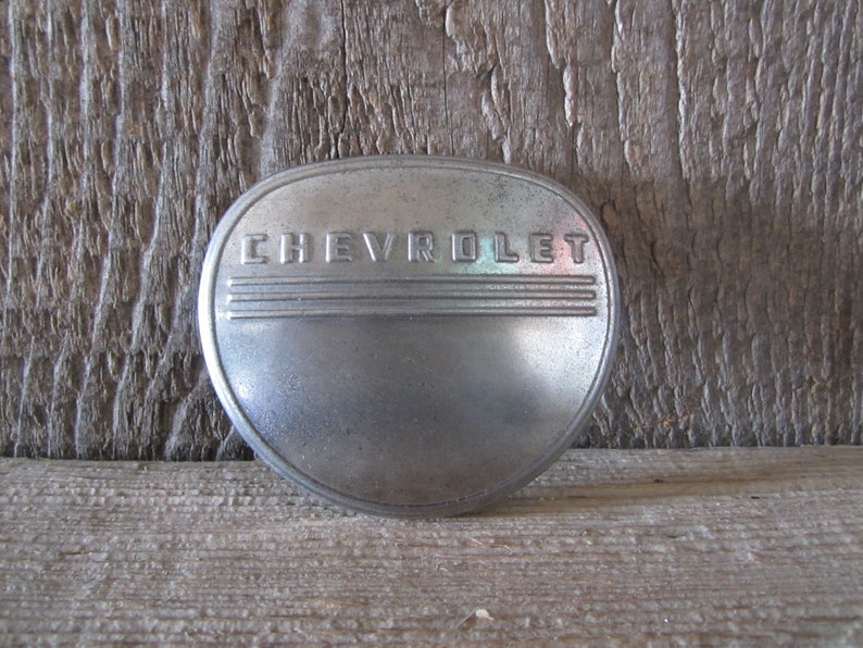 Vintage Chevrolet Pickup Horn Button Item No. 884 image 2