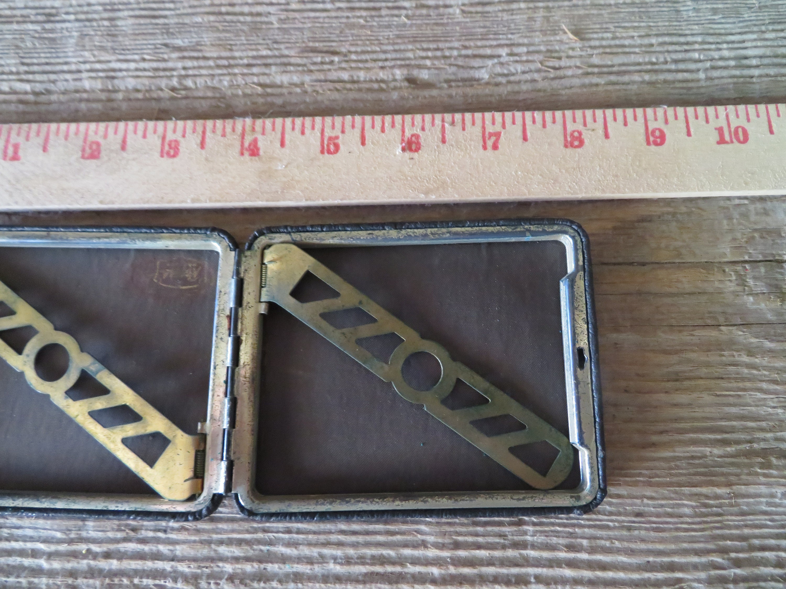 Cigarette Rolling Paper Case - Item No. 785