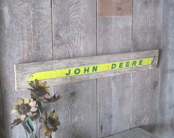 John Deere Tractor Hood Emblem Wall Plaque - Item No. 840