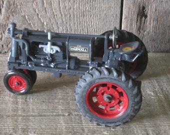 Farmall F-20 Kansas FFA Alumni Toy Tractor Item 839