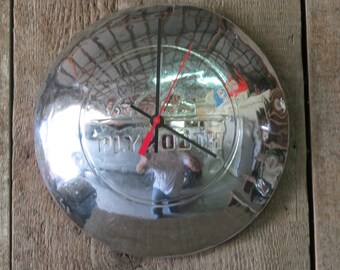 1946-48 Plymouth Hubcap Clock no.2516