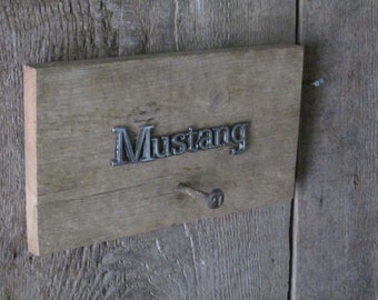 Mustang Hat Hanger -Item No. 659