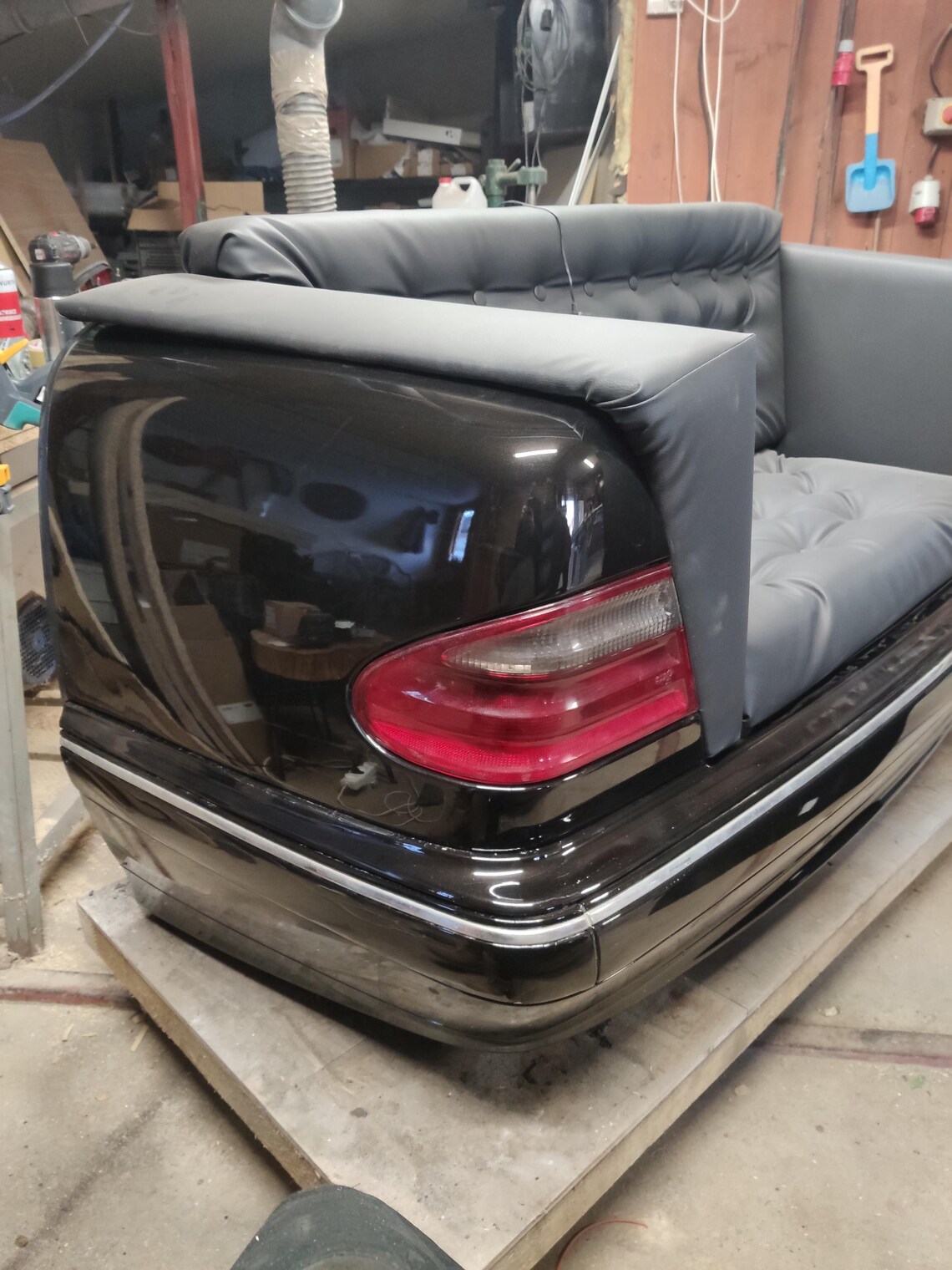 Merdeces Couch Sofa Car , Furniture Mercedes, Couch Lightning Industrial Design, Black ...