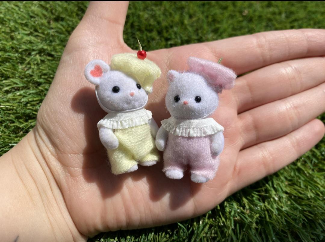 Set Accessori Moda Per Sylvanian Families – Vestiti E Outfit In Scala 1:12, Nuovo
