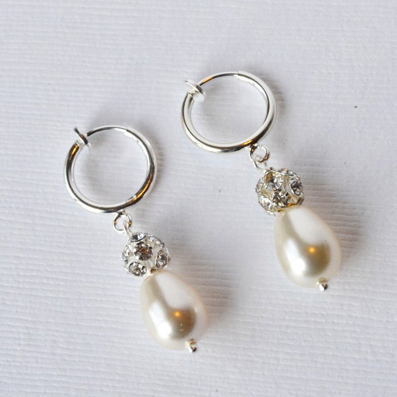 Download Items similar to Kelsey Clip-On Earring - Swarovski Pearl ...