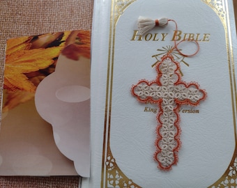 AUTUMN Pumpkin Cross Bookmark Bible Devotional Shuttle Tatted Lace Crochet Thread Thanksgiving Hostess Gift