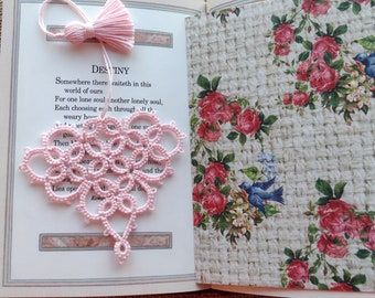 Lt Pink SWEETHEART Bookmark with Tassel Tatting Valentine