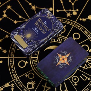 Tarô da Sabedoria das Bruxas: Baralho Encantador de 78 Cartas com Caixa de Metal | Guia de Arte e Rituais de Bruxaria Antiga, Embalagem em caixa de lata