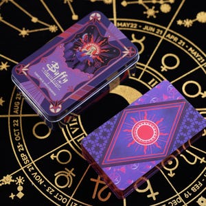 BFFY The VAMPIRE SLAYER Tarot: 78-Karten Dark Fantasy Deck mit Metallgehäuse | Sas De Solo Santiago Sammleredition, Blechdosenverpackung