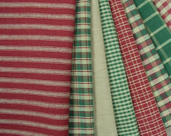8 PC  Green and Berry Homespun Fat Quarter Bundle or By the Yard Dunroven House Fabric Bundle Rag Quilting Primitive Christmas Ornies Crafts