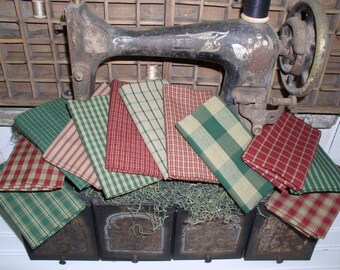 Red and Green Homespun 12 PC Fat Quarter Bundle A Christmas Homespun Fat Quarter Bundle Rag Quilting Primitives Ornies 12 - 18"L x 22"W PCS