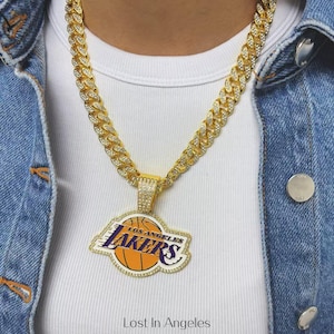 Collar de cadena cubana dorada con diamantes de Los Ángeles Lakers - Joyas de hip hop - Regalo de baloncesto para hombres y mujeres