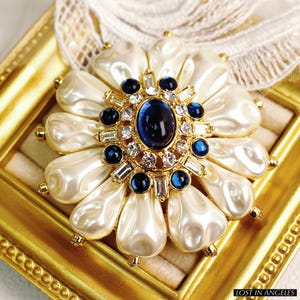 Broche ancienne bijoux vintage collection rare Guy Laroche iris