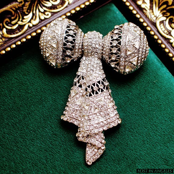 Audrey Hepburn Style Bow Brooch: Silver CZ Sparkling Jewelry 